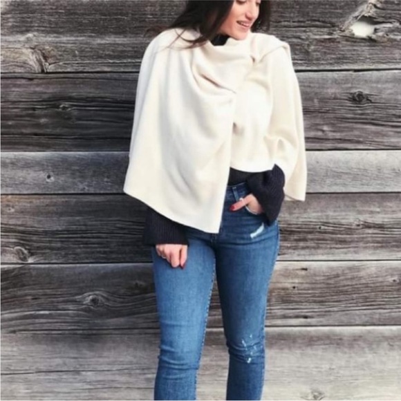 M Boutique 7 Way Vest - Picture 7 of 13